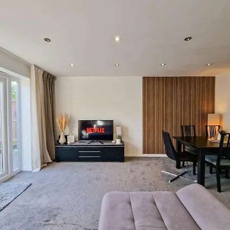 3 Bedroom Near Centre By Superhost Дом отдыха *
