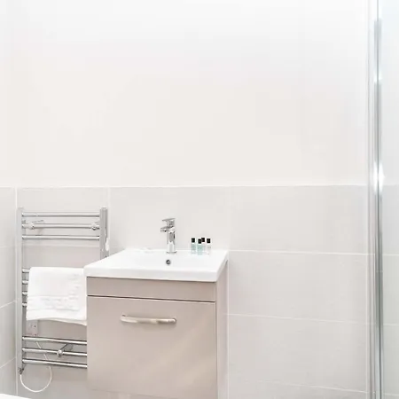 Fabulous 2 Bedroom * מנצ'סטר