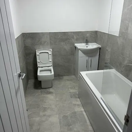 Modern 5 Bedroom House Nyaraló Manchester