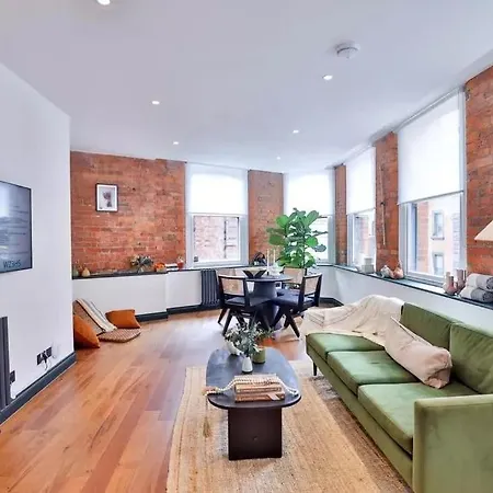 2 Bed Luxury Apartment, Parking, Gym, Concierge Appartement *