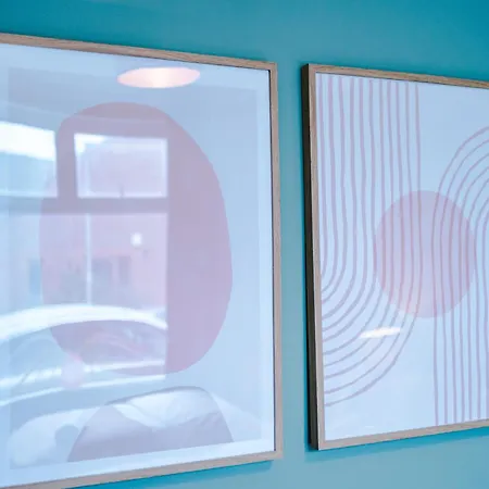 Newly Renovated 5 Bedroom Home-manchester بيت للعطل