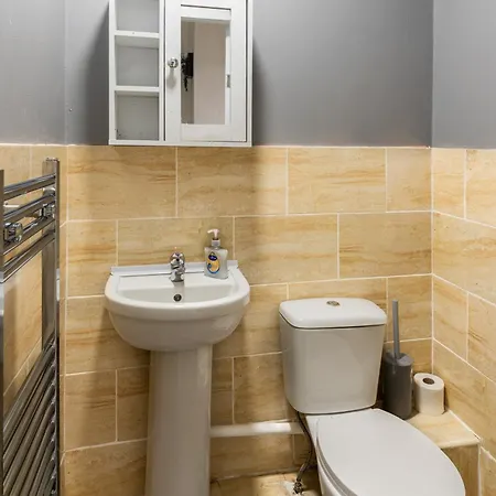 Alma Co-living - Private Self-cater Semesterbostad