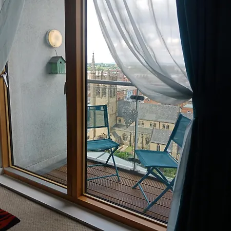 1 Bed Flat - Sleeps 5 - Pets - Garden - Parking アパート マンチェスター