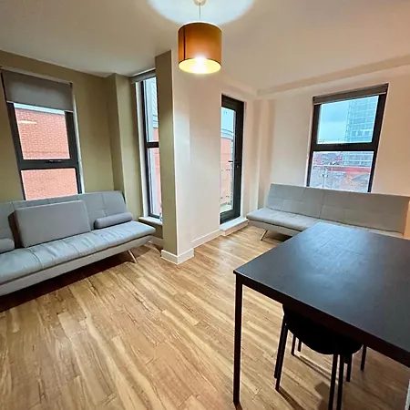 Apartment Centre 2 Bed With A Balcony Manchester