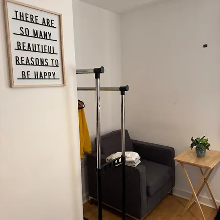 1 Private & A Toilet In 2bed Privatunterkunft *