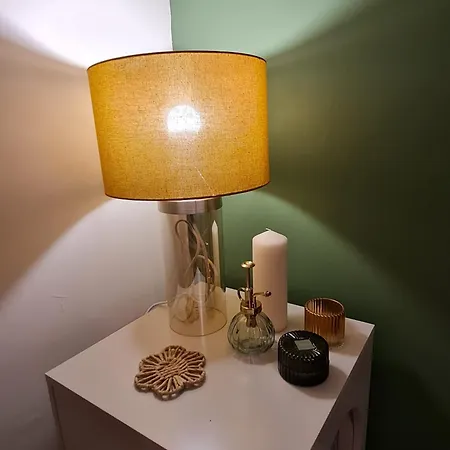 Cozy With Amenities * Manchester