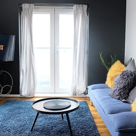 Apartment Bright 1 Bedroom Flat With Parking & Wifi For 3 Guests - Salford Uni, Victoria Station, Ao Arena Manchester