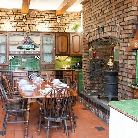 Victorian Elegance At Kingscliffe, Sleeps 17 * Mánchester