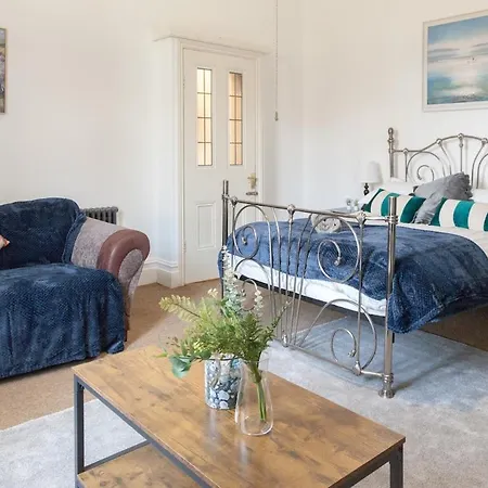 Victorian Elegance At Kingscliffe, Sleeps 17 Mánchester