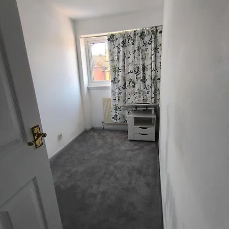 Spotless And Spacious Holiday home