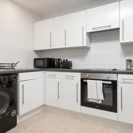 Apartment Luxury 2 Bed Centre Free Parking