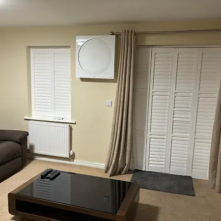 Apartment Affordable In A 4 Bedroom House