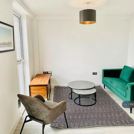 Comfy 1 Bedroom