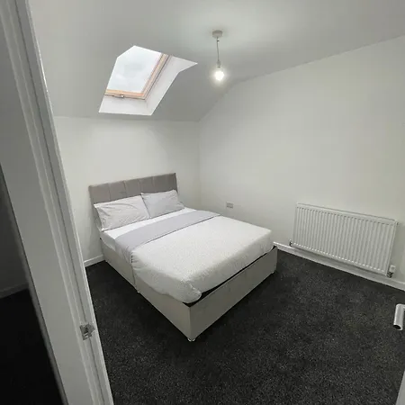 Modern 5 Bedroom House Nyaraló Manchester