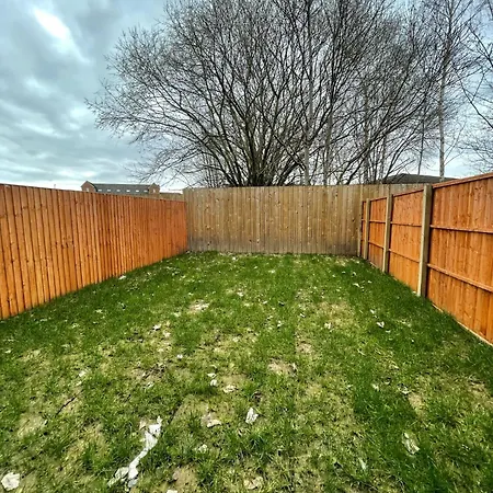 Nyaraló Modern 5 Bedroom House Manchester
