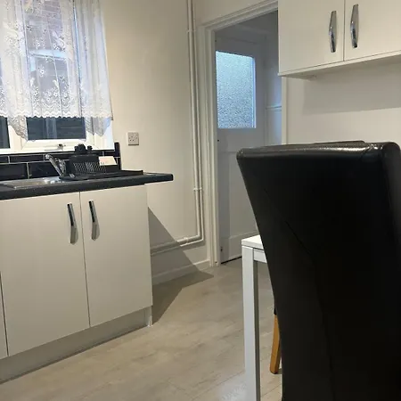 Blackley Rustic Gem A Suburb Hideaway Holiday home Manchester