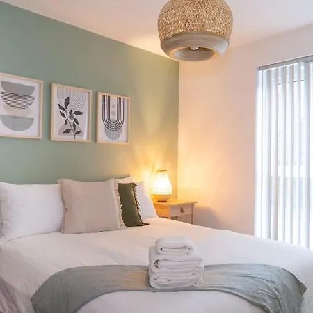 Apartmán Modern Bright In Salford With Private Parking *