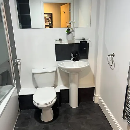 Urban Haven - 2beds -7min Walk 2 Piccadilly - Mcr Centre - Downtown