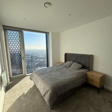 2 Bedroom With Views Daire *