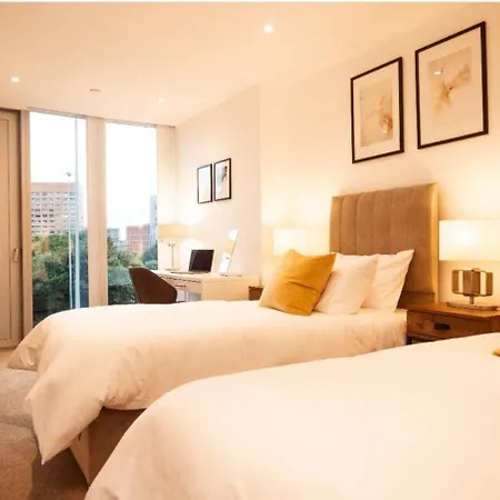 Luxurious Flat In * Manchester