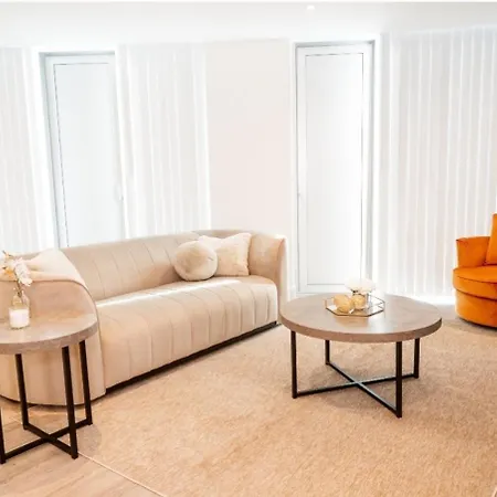 Luxurious Flat In * Manchester