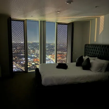 Apartment 3 Bedroom Penthouse In The Centre Deansgate New Build High Floor