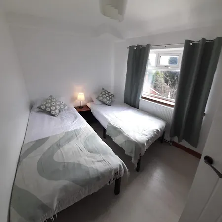 Luxury Family 3 Bedroom House -