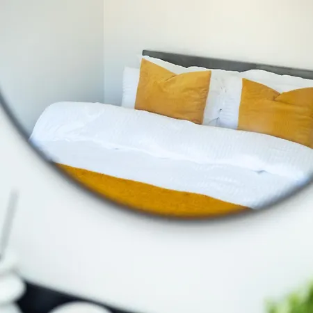 Vakantiehuis Manchester, Centre, House, Parking, Garden, M60