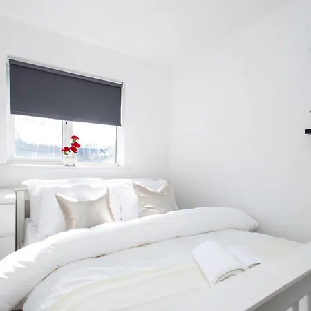 Manchester, Centre, House, Parking, Garden, M60 Vakantiehuis *