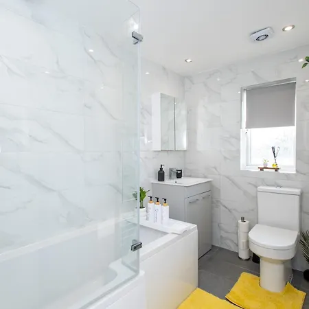 Manchester, Centre, House, Parking, Garden, M60