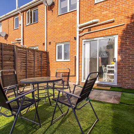 Vakantiehuis Manchester, Centre, House, Parking, Garden, M60 *