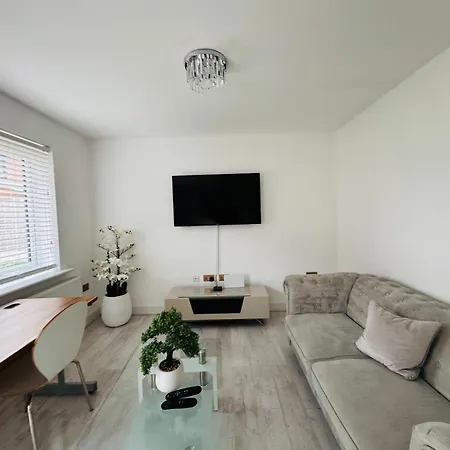 Alloggio in famiglia Modern New Built Kingsize Center *