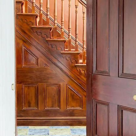 The Turquoise Double In A 6 Bedroom Victorian House Appartement *