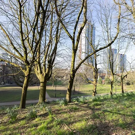 Apartment Park View 3 Bed Ensuite Only 5 Min Walk To Arndale *