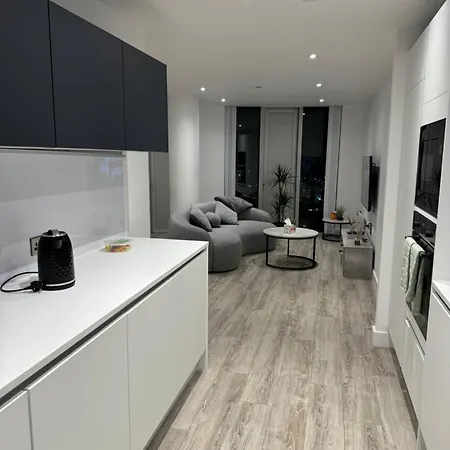 3 Bedroom Penthouse In The Centre Deansgate New Build High Floor * Manchester