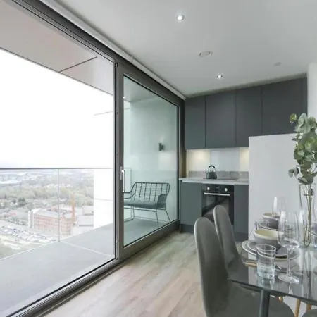 Skyline By The Heim Residences Apartment Manchester