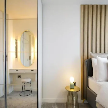 Apartment Skyline By The Heim Residences