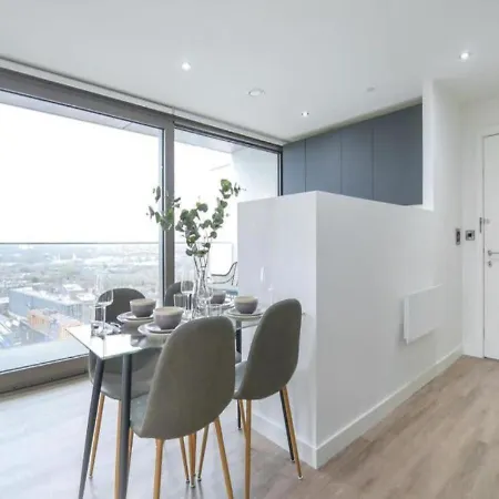 Apartment Skyline By The Heim Residences *