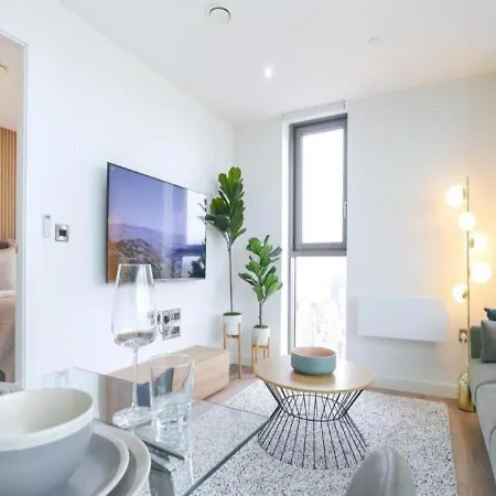 Apartment Skyline By The Heim Residences