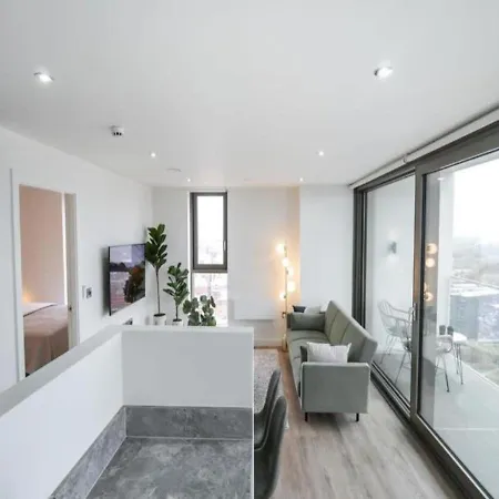 Skyline By The Heim Residences Apartment *