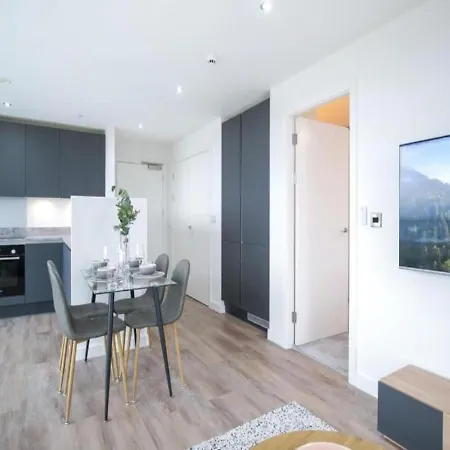 Apartment Skyline By The Heim Residences
