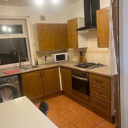 Accommodatie bij particulieren Gorton Elsham Gardens - Delight *