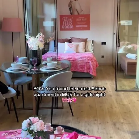 Pretty Pink Posh Penthouse *