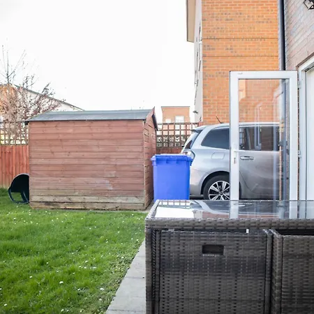 Prázdninový dům Cosy Getaway - 3 Bedroom House Manchester