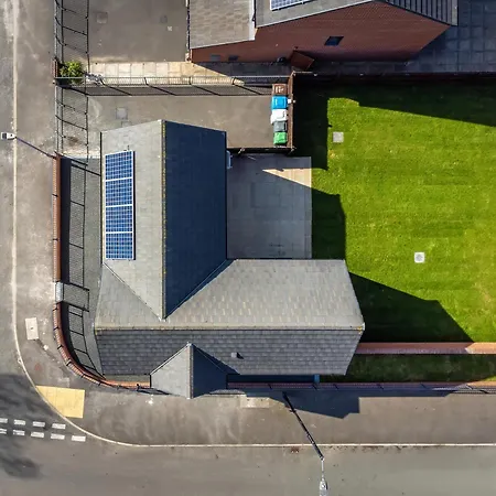 Dom wakacyjny Large Family House With Free Parking - 3 Bedrooms 6 Beds *