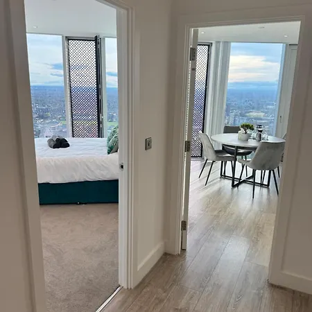 3 Bedroom Penthouse In The Centre Deansgate New Build High Floor