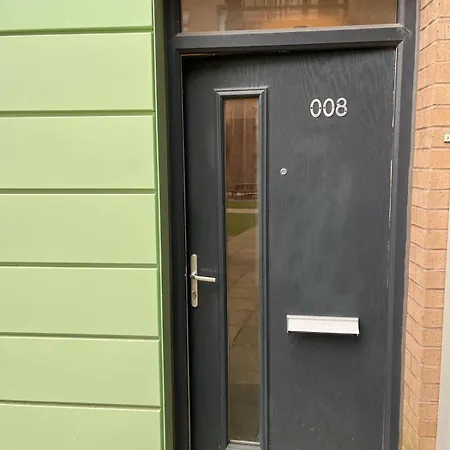Stylish 2-bed In Salford By Prymeo, Duplex Layout - Sleeps 4