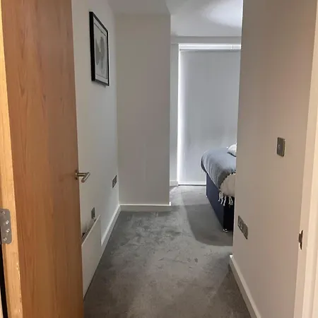 Apartament Stylish 2-bed In Salford By Prymeo, Duplex Layout - Sleeps 4