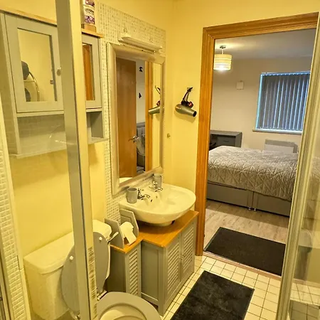 Spacious 2-bed Flat Next To Piccadilly Station