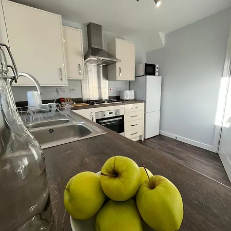 בית נופש Modern 3 Bed Semi-detached *